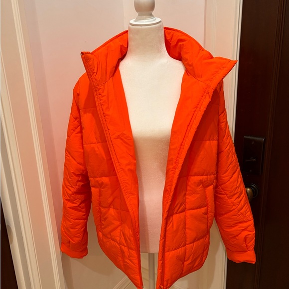 Puffer coat. bright orange. Never worn Perfect condition oversized SZ M - Picture 5 of 11